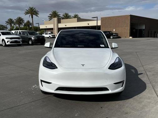 2024 Tesla Model Y Long Range Dual Motor All-Wheel Drive