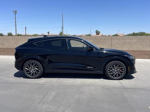 2022 Ford Mustang Mach-E GT