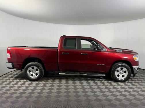Delmonico Red Pearlcoat 2024 RAM 1500 Big Horn/Lone Star