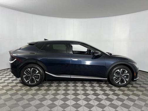 2024 Kia EV6 Light Long Range