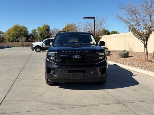 2025 Ford Expedition Max Active 4x2