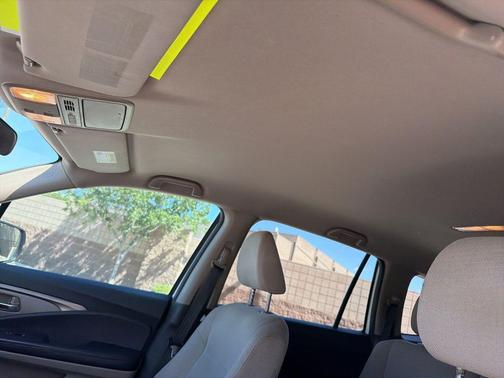 White Diamond Pearl 2016 Honda Pilot EX