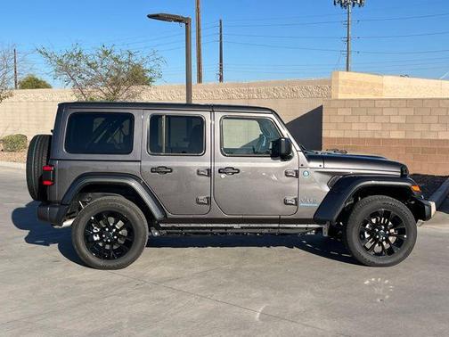 2025 Jeep Wrangler 4xe Sahara