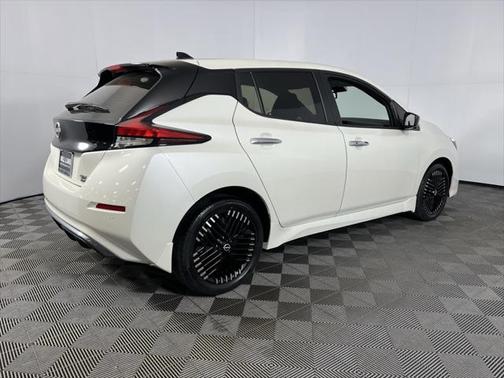 2023 Nissan Leaf SV PLUS 60 kWh
