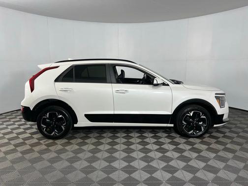 2024 Kia Niro EV Wave