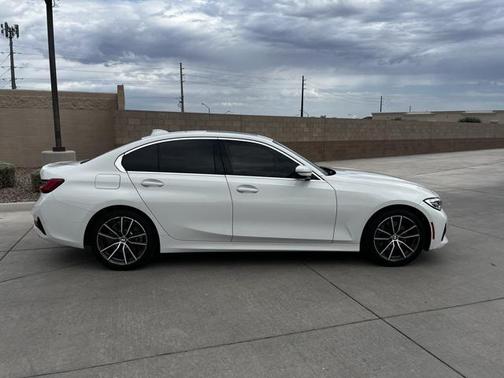 2020 BMW 330 330i