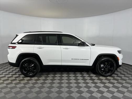 2023 Jeep Grand Cherokee Limited X