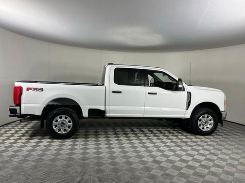 2023 Ford F-250 XLT