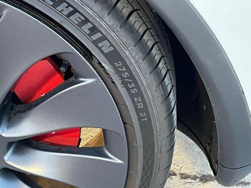 2024 Tesla Model Y Performance Dual Motor All-Wheel Drive