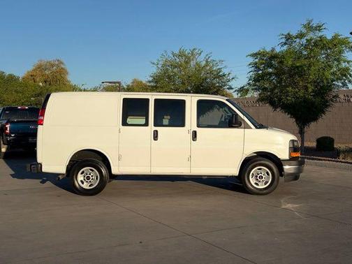2024 GMC Savana 2500 Work Van