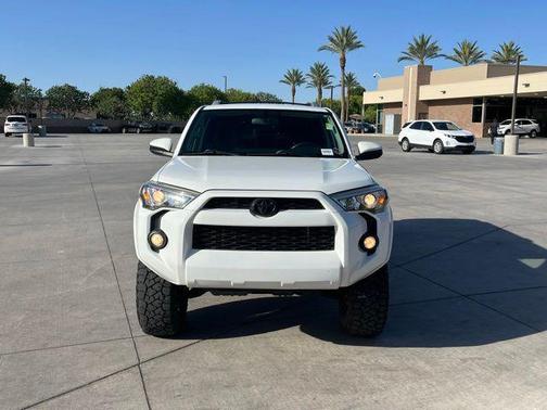 Super White 2018 Toyota 4Runner SR5