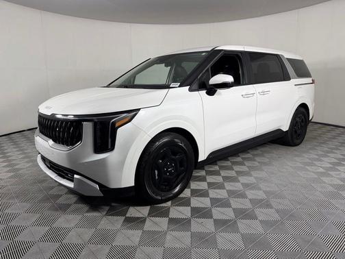 Snow White Pearl 2025 Kia Carnival LXS
