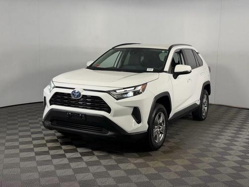 2024 Toyota RAV4 Hybrid XLE