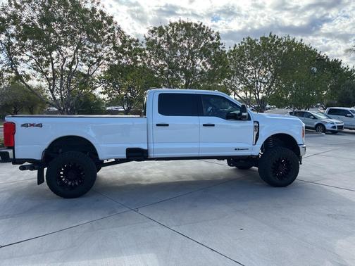 2023 Ford F-250 XLT
