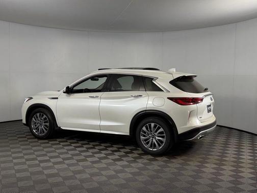 2025 INFINITI QX50 Luxe AWD