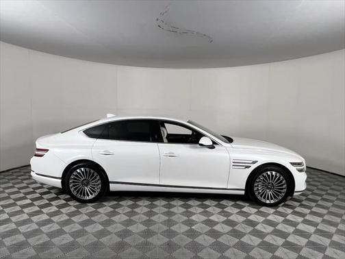 2024 Genesis Electrified G80 Advanced