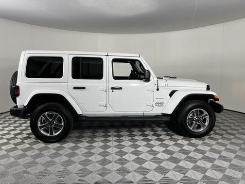 2022 Jeep Wrangler Unlimited Sahara