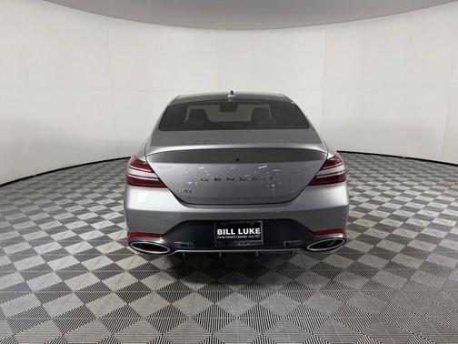 2025 Genesis G70 2.5T RWD