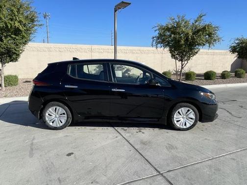 2023 Nissan Leaf S 40 kWh