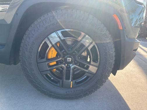 Green 2022 Rivian R1T Launch Edition