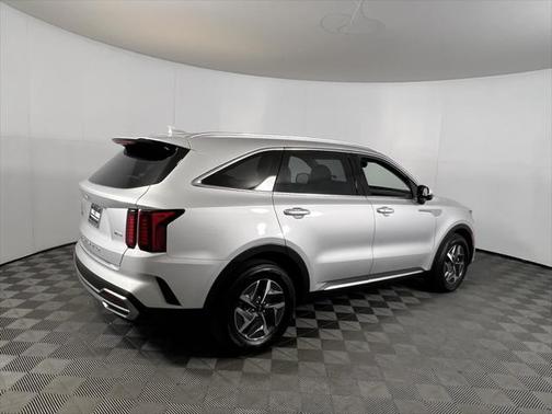 2022 Kia Sorento Hybrid S