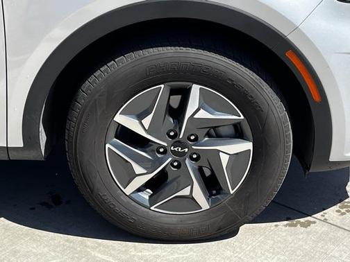 2022 Kia Sorento Hybrid S