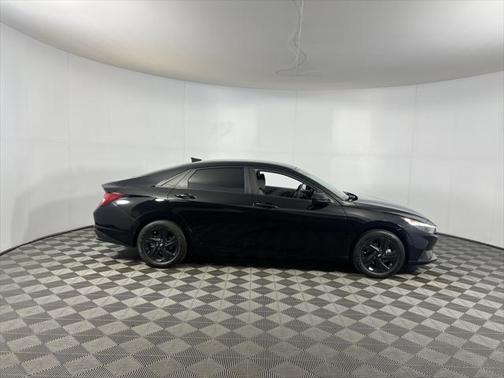 2023 Hyundai ELANTRA HEV Blue
