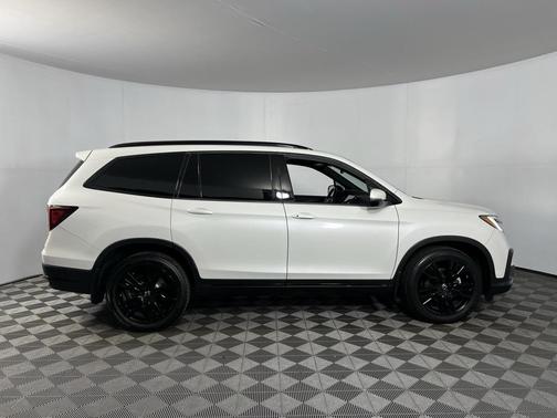 2021 Honda Pilot AWD Black Edition