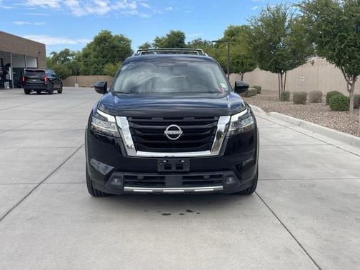 2022 Nissan Pathfinder SL 4WD