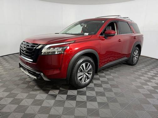 2023 Nissan Pathfinder SL FWD
