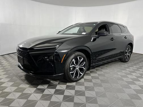 2025 Toyota Crown Signia XLE