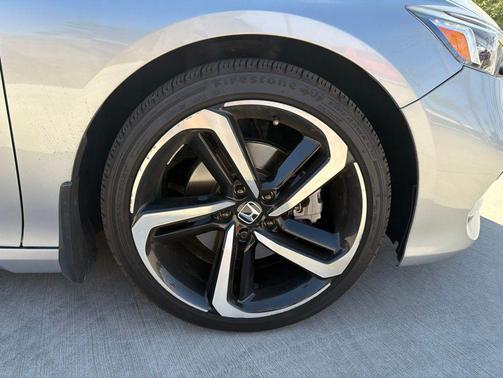 Modern Steel Metallic 2018 Honda Accord Sport
