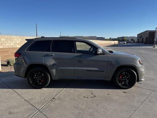 2020 Jeep Grand Cherokee SRT