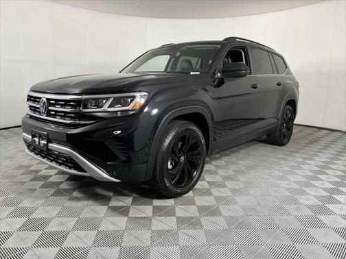 2022 Volkswagen Atlas 3.6L SE w/Technology