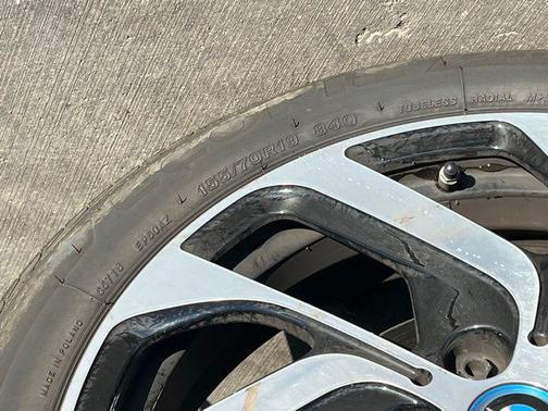 2017 BMW i3 94 Ah w/Range Extender