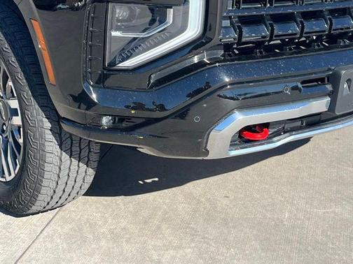 2025 Chevrolet Suburban 4WD Z71