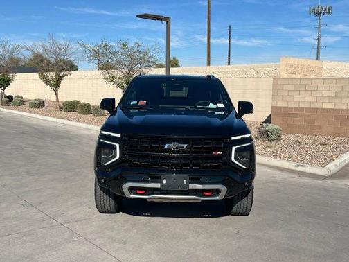 2025 Chevrolet Suburban 4WD Z71