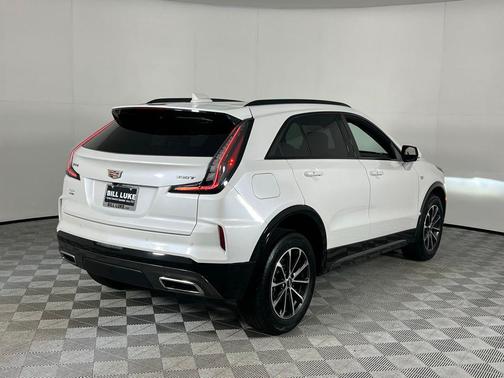 Crystal White Tricoat 2024 Cadillac XT4 Sport