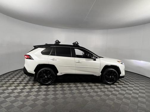 2023 Toyota RAV4 Hybrid SE