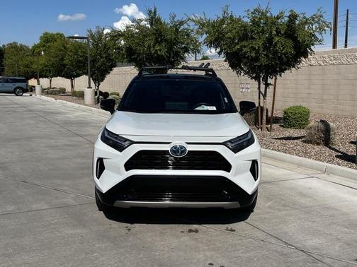 2023 Toyota RAV4 Hybrid SE