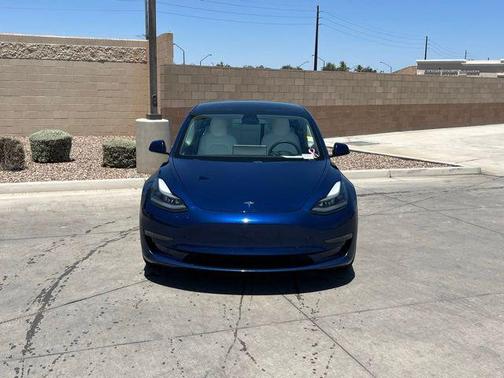 Deep Blue Metallic 2021 Tesla Model 3 Long Range