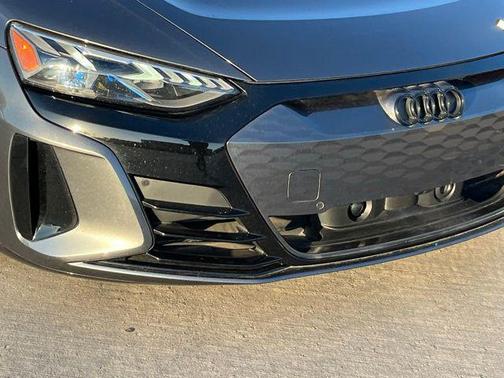 2023 Audi e-tron GT Prestige quattro