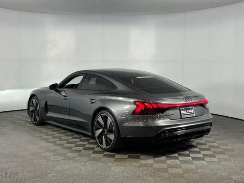 2023 Audi e-tron GT Prestige quattro