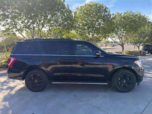 Agate Black 2020 Ford Expedition XLT