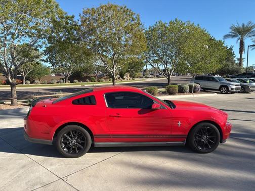 2010 Ford Mustang Premium
