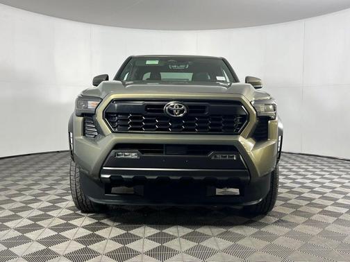 2025 Toyota Tacoma Hybrid TRD Off Road