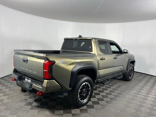 2025 Toyota Tacoma Hybrid TRD Off Road