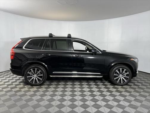 2022 Volvo XC90 T6 Inscription