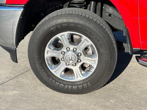 Flame Red Clearcoat 2026 RAM 2500 Big Horn Crew Cab 4x4 6'4' Box