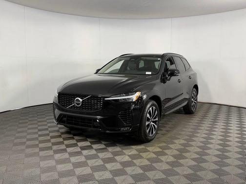 2025 Volvo XC60 B5 Core